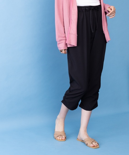 NAVY(ネイビー)の「NAVY 冷感 UVカット ドライ シャーリングクロップトイージーパンツ(その他パンツ・レディース・カーキ/ブラック/モカ・L/M/S)」の6枚目の写真
