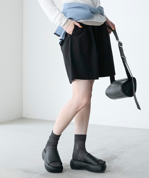 forksy.（フォルクシー）の「【forksy.】コットンカラーショートパンツ（その他パンツ・レディース・ブルー/ブラック/ピンク/グレイッシュベージュ・FREE）」の2枚目の写真