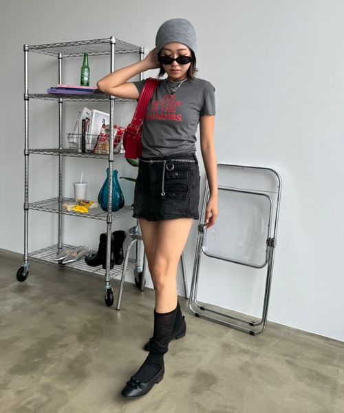 SHAGGIE（シャギー）の「【ペットボトルが入る】ワンハンドルエナメルスクエアバッグ（ハンドバッグ・レディース・ブラック/レッド・FREE）」の17枚目の写真