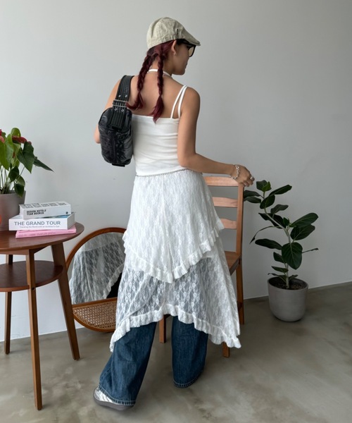 SHAGGIE（シャギー）の「【ペットボトルが入る】ワンハンドルエナメルスクエアバッグ（ハンドバッグ・レディース・ブラック/レッド・FREE）」の5枚目の写真