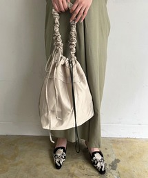 ストラップシャーリングビッグキンチャクバッグ