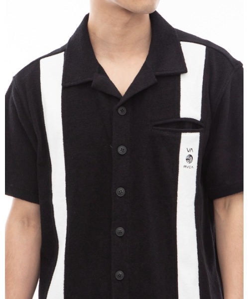 RVCA(ルーカ)の「RVCA メンズ 【ALL TIME COLLECTION】 ALLTIME TERRY HS SHIRT ショートスリーブシャツ 【2024年夏モデル】/ルーカテリークロスオープンカラーシャツ(シャツ/ブラウス・メンズ・オフホワイト/ブラック/ネイビー・SMALL/MEDIUM/LARGE)」の2枚目の写真