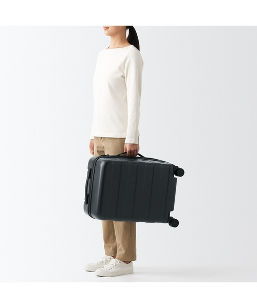 無印良品(ムジルシリョウヒン)の「バーを自由に調節できる ハードキャリーケース(36L)(スーツケース/キャリーバッグ・レディース・ブラック/グレー・FREE)」の20枚目の写真