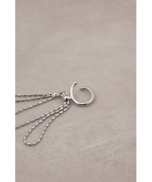AZUL by moussy(アズールバイマウジー)の「リボンモチーフスウィングイヤーカフ(ピアス(両耳用)・レディース・ブラック/シルバー・FREE)」の10枚目の写真
