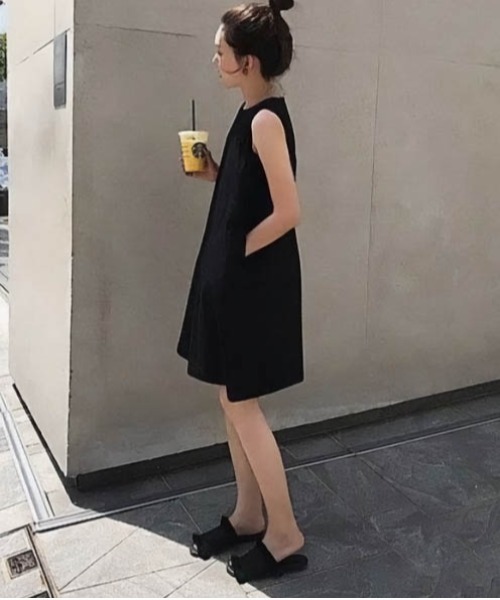 La-gemme（ラジェム）の「水陸両用ラッシュガードロンパース（つなぎ/オールインワン・レディース・グリーン系その他3/グリーン系その他2/ブラック系その他/カーキ/ブラック/グリーン系その他/ミント/ベージュ/ベージュ系その他/モスグリーン・M/L）」の13枚目の写真