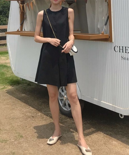 La-gemme（ラジェム）の「水陸両用ラッシュガードロンパース（つなぎ/オールインワン・レディース・グリーン系その他3/グリーン系その他2/ブラック系その他/カーキ/ブラック/グリーン系その他/ミント/ベージュ/ベージュ系その他/モスグリーン・M/L）」の12枚目の写真