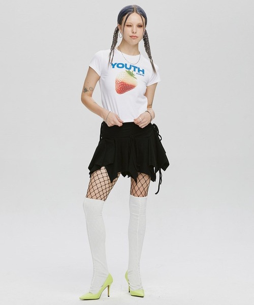 YOUTHKREW（ユースクルー）の「YOUTHKREW／ストロベリーT（Tシャツ/カットソー・レディース・ホワイト/ブラック・FREE）」の4枚目の写真