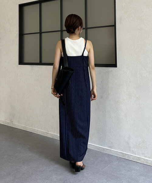 Thevon(ゼボン)の「フロントジップピンストライプキャミワンピース(ワンピース・レディース・グレー/ネイビー/ブラック・FREE)」の19枚目の写真