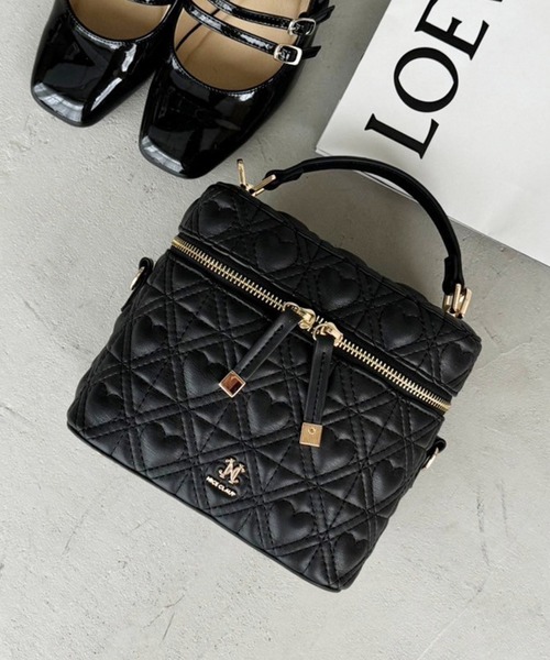 one after another NICE CLAUP（ワンアフターアナザーナイスクラップ）の「ハートキルティングバニティーバッグ（ショルダーバッグ・レディース・ブラック/ベージュ/ホワイト系その他/アイボリー/レッド系・FREE）」の3枚目の写真