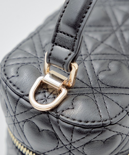 one after another NICE CLAUP（ワンアフターアナザーナイスクラップ）の「ハートキルティングバニティーバッグ（ショルダーバッグ・レディース・ブラック/ベージュ/ホワイト系その他/アイボリー/レッド系・FREE）」の11枚目の写真