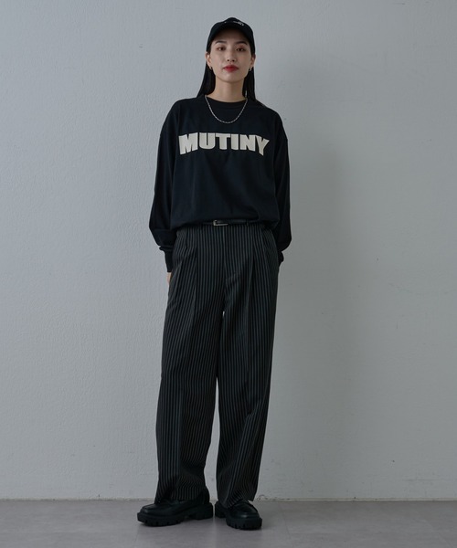 COLONY 2139（コロニートゥーワンスリーナイン）の「フロントロゴプリント長袖Tシャツ（Tシャツ/カットソー・メンズ・ブラック/ホワイト・MEDIUM/LARGE）」の3枚目の写真