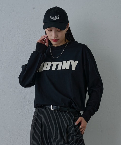 COLONY 2139（コロニートゥーワンスリーナイン）の「フロントロゴプリント長袖Tシャツ（Tシャツ/カットソー・メンズ・ブラック/ホワイト・MEDIUM/LARGE）」の11枚目の写真