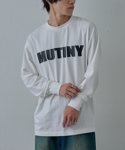 COLONY 2139（コロニートゥーワンスリーナイン）の「フロントロゴプリント長袖Tシャツ（Tシャツ/カットソー・メンズ・ブラック/ホワイト・MEDIUM/LARGE）」の6枚目の写真