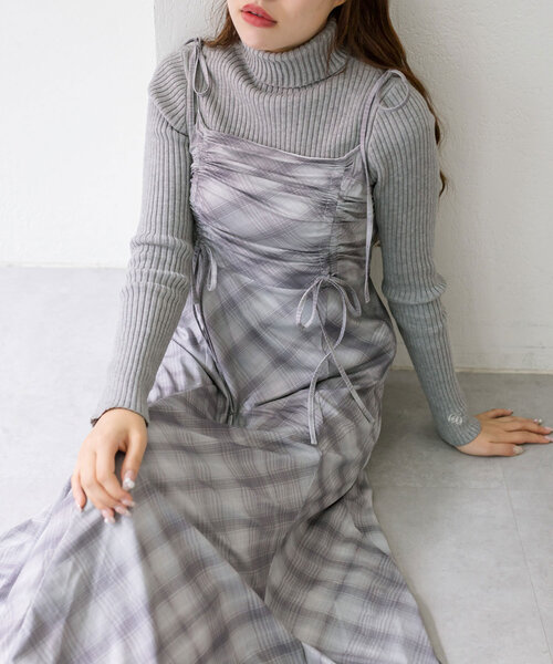 OLIVE des OLIVE(オリーブデオリーブ)の「ドロストマーメイドキャミワンピース(ワンピース・レディース・ブラウン/ブラック/ブルー/ベージュ/グレー/ブラック系その他・FREE)」の5枚目の写真