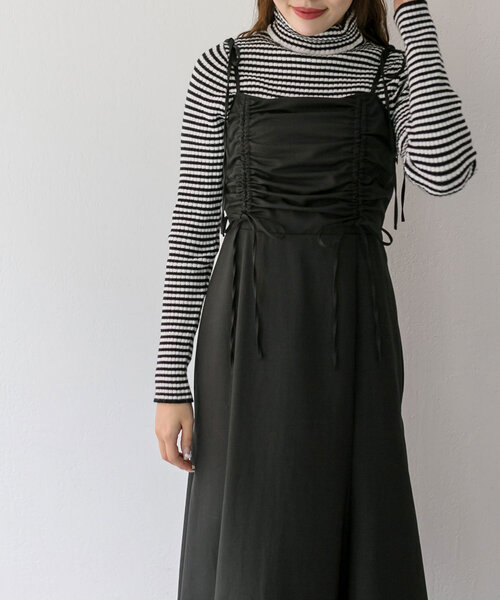 OLIVE des OLIVE(オリーブデオリーブ)の「ドロストマーメイドキャミワンピース(ワンピース・レディース・ブラウン/ブラック/ブルー/ベージュ/グレー/ブラック系その他・FREE)」の2枚目の写真