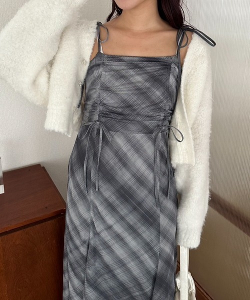 OLIVE des OLIVE(オリーブデオリーブ)の「ドロストマーメイドキャミワンピース(ワンピース・レディース・ブラウン/ブラック/ブルー/ベージュ/グレー/ブラック系その他・FREE)」の12枚目の写真