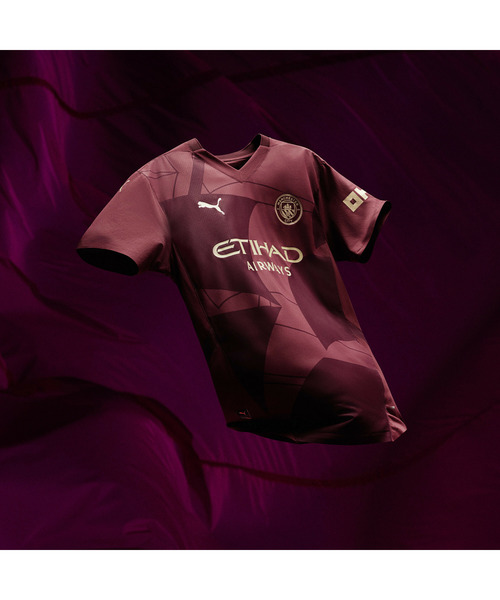 PUMA(プーマ)の「PUMA プーマ メンズ マンチェスター シティFC 2024-25 3RD オーセンティック 半袖 ユニフォーム(Tシャツ/カットソー・メンズ・レッド系その他・MEDIUM/SMALL/LARGE/X-LARGE/X-SMALL)」の9枚目の写真