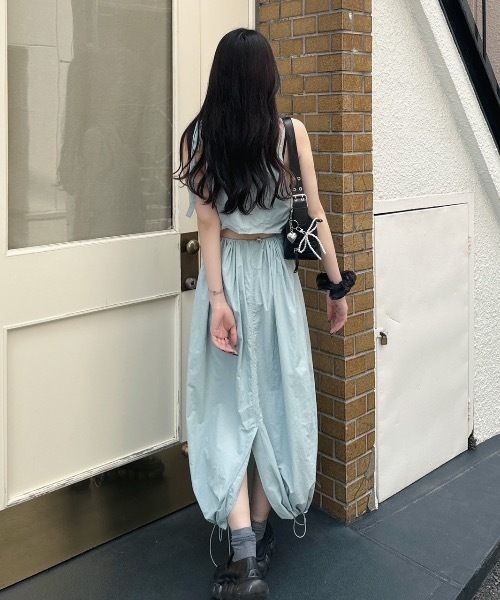 nemne store(ネンネストア)の「《Delfy》ナイロンバックシャンワンピース(ワンピース・レディース・ライトブルー/ブラック・MEDIUM/SMALL)」の11枚目の写真