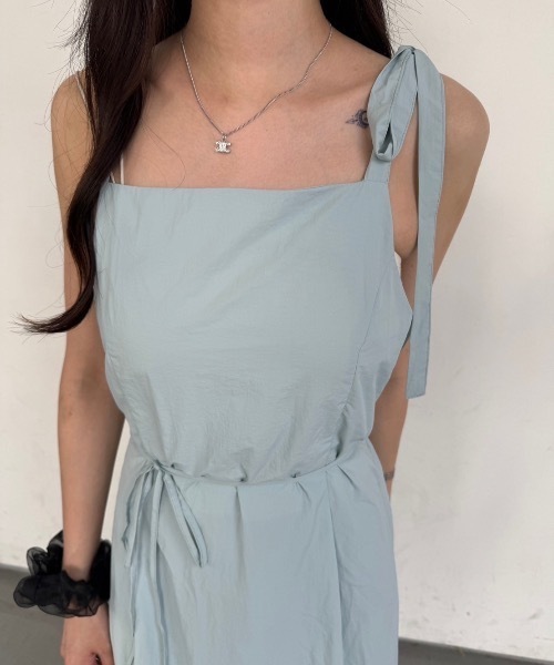 nemne store(ネンネストア)の「《Delfy》ナイロンバックシャンワンピース(ワンピース・レディース・ライトブルー/ブラック・MEDIUM/SMALL)」の21枚目の写真