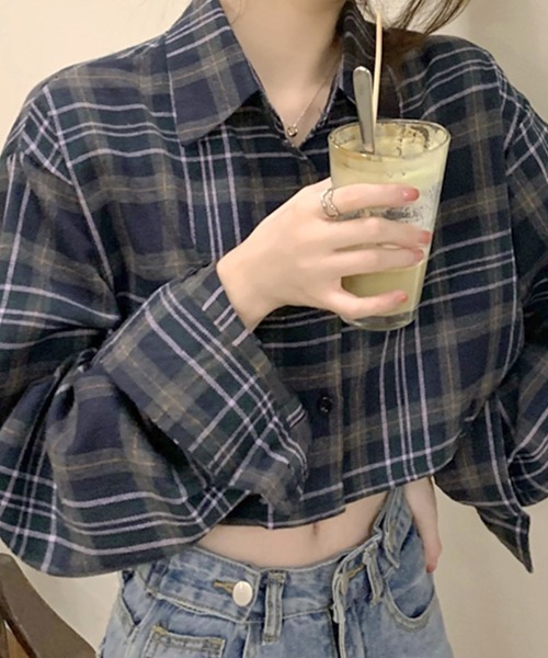 Riff(リフ)の「チェック柄ショート丈シャツ(シャツ/ブラウス・レディース・ベージュ/ネイビー・FREE)」の17枚目の写真