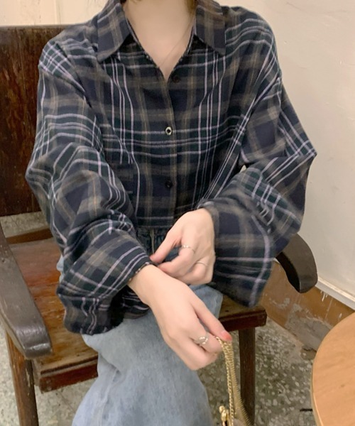 Riff(リフ)の「チェック柄ショート丈シャツ(シャツ/ブラウス・レディース・ベージュ/ネイビー・FREE)」の19枚目の写真