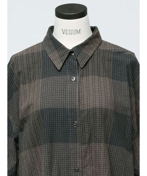 VEQUM(VEQUM)の「【VEQUM】OVER SIZE CHECK SH(シャツ/ブラウス・レディース・ベージュ/グレー・FREE)」の7枚目の写真