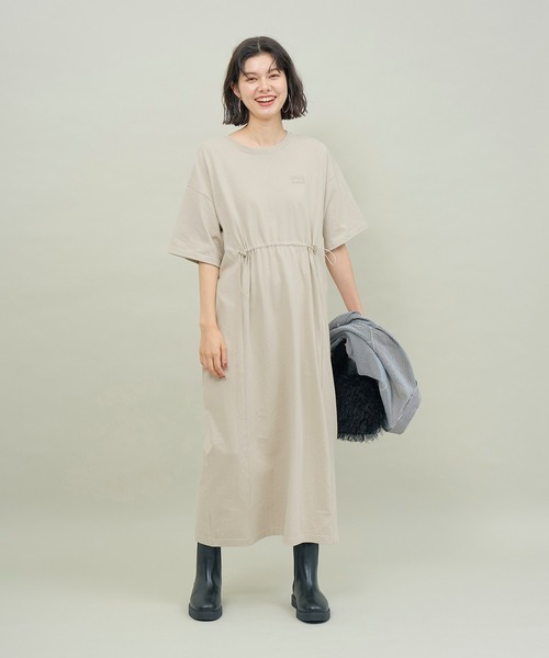 ROPE' PICNIC（ロペピクニック）の「ウエストドロスト付きTワンピース（ワンピース・レディース・ブラック/ベージュ/オフホワイト・38）」の19枚目の写真