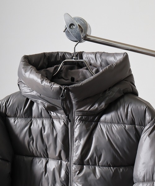 SUGGESTION(サジェッション)の「Silent-processed padded hood jacket / シレー加工 中綿フードジャケット unisex(ダウンジャケット/コート・メンズ・ダークブルー/ブラック/ガンメタ・M/L/LL)」の5枚目の写真