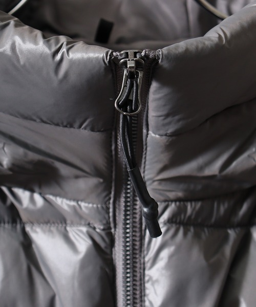 SUGGESTION(サジェッション)の「Silent-processed padded hood jacket / シレー加工 中綿フードジャケット unisex(ダウンジャケット/コート・メンズ・ダークブルー/ブラック/ガンメタ・M/L/LL)」の6枚目の写真