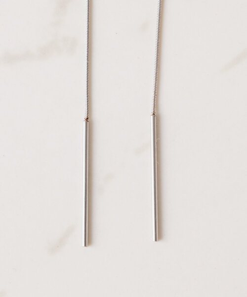 PAPILLONNER（パピヨネ）の「ステンレスノットロングピアス（ピアス（両耳用）・レディース・シルバー/ゴールド・FREE）」の7枚目の写真