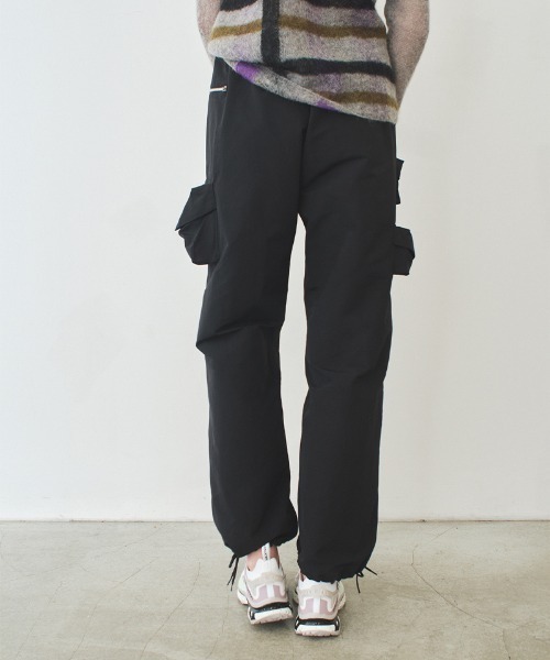 soduk(スドーク)の「【soduk】multi pockets cargo pants(カーゴパンツ・レディース・ブラック/グレー・M/S)」の15枚目の写真
