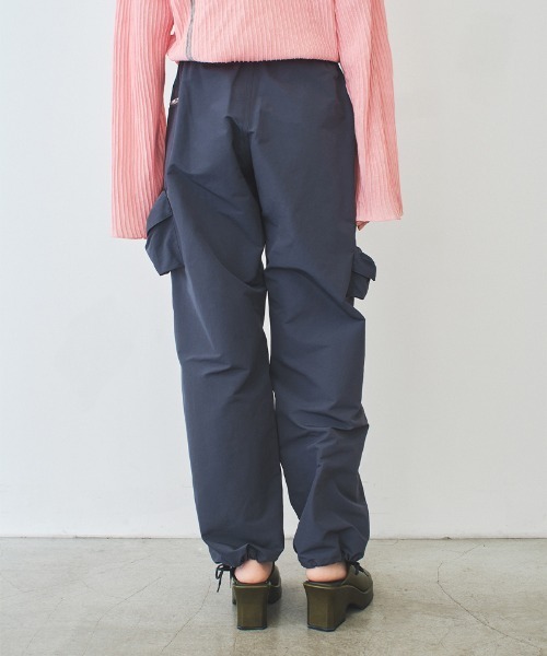 soduk(スドーク)の「【soduk】multi pockets cargo pants(カーゴパンツ・レディース・ブラック/グレー・M/S)」の6枚目の写真