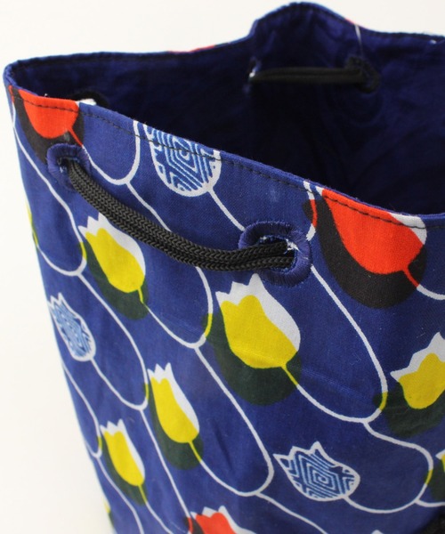 UNBILLION（アンビリオン）の「アフリカンスクエアー AFRICANSQUARE / パーニュ巾着（ショルダーバッグ・レディース・ブルー/レッド/ホワイト・FREE）」の6枚目の写真