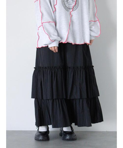 ehka sopo(エヘカソポ)の「シャカシャカティアードスカート(スカート・レディース・ブラック/グレー/カーキ・F)」の2枚目の写真