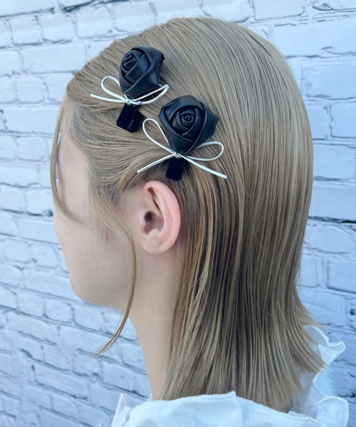 poiregnee（ポワニェ）の「［select］ローズリボンヘアクリップ 2個セット（ヘアピン・レディース・ブラック/シルバー・FREE）」の4枚目の写真