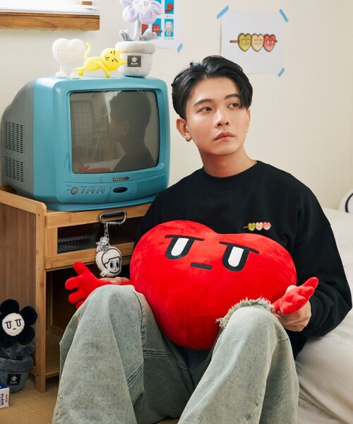 FREAK'S STORE(フリークスストア)の「Kurt Wu/カート ウー 団子 SWEAT/バックプリント クルーネック スウェット(スウェット・メンズ・ブラック/グレー/ホワイト・X-LARGE/MEDIUM/LARGE)」の15枚目の写真