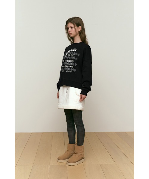 ★KIRSH★ Lowkey Book Club Argyle Pattern Sweatshirt White LOWKEY BOOK CLUB ARGYLE PATTERN SWEATSHIRT [WHITE] - KIRSH