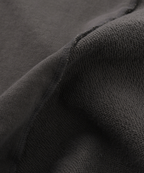 JOINT WORKS(ジョイントワークス)の「Name./ネーム ASYMMETRIC SWITCHING SWEAT SHIRT(パーカー・メンズ・チャコールグレー・2)」の5枚目の写真