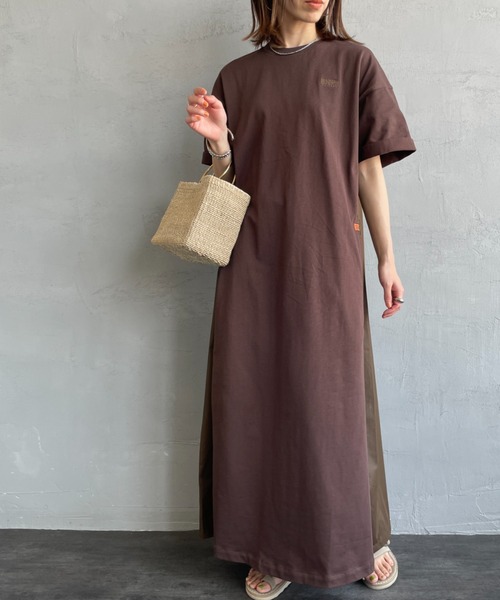 UNIVERSAL OVERALL（ユニバーサルオーバーオール）の「[UNIVERSAL OVERALL/ユニバーサルオーバーオール] 別注 異素材切り替え マキシ丈ワンピース（ワンピース・レディース・ネイビー/ブラック/ブラウン・F）」の3枚目の写真