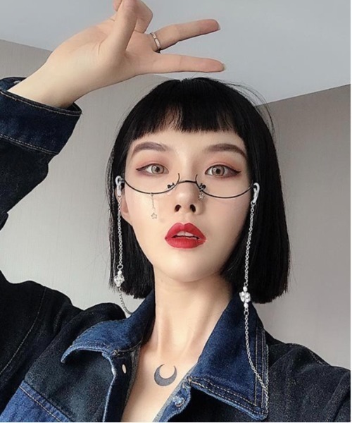 Burner（バーナー）の「【OKUOKU　0909】アンダーリム 下フレーム 眼鏡 メガネ レディス おしゃれ 伊達メガネ レンズなし ハーフフレーム ゴスロリ ロリータ oku-sung-638667176547-2 Nn（メガネ・メンズ・シルバー/ゴールド/ブラック・FREE）」の8枚目の写真