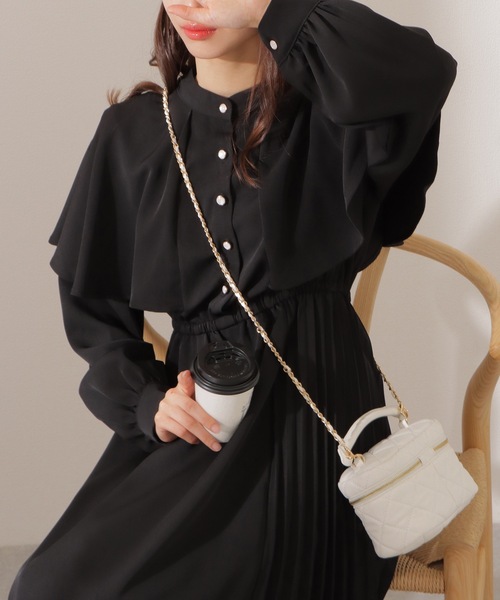 Lace Ladies(レースレディース)の「ケープカラー サイド プリーツ マキシ ワンピース(ワンピース・レディース・ブラック/アイボリー/ブルーグレー・FREE/S)」の20枚目の写真
