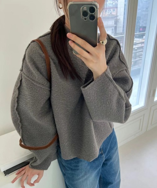 LYEON(リヨン)の「ブークレスタンドリブプルオーバー/アウトシームハイネックトップス/クロップドオーバートレーナー(その他トップス・レディース・アイボリー/ブルー/グレー・FREE)」の7枚目の写真