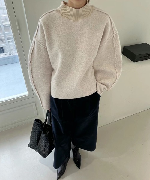 LYEON(リヨン)の「ブークレスタンドリブプルオーバー/アウトシームハイネックトップス/クロップドオーバートレーナー(その他トップス・レディース・アイボリー/ブルー/グレー・FREE)」の19枚目の写真