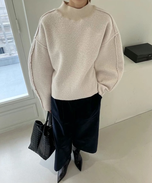 LYEON(リヨン)の「ブークレスタンドリブプルオーバー/アウトシームハイネックトップス/クロップドオーバートレーナー(その他トップス・レディース・アイボリー/ブルー/グレー・FREE)」の20枚目の写真