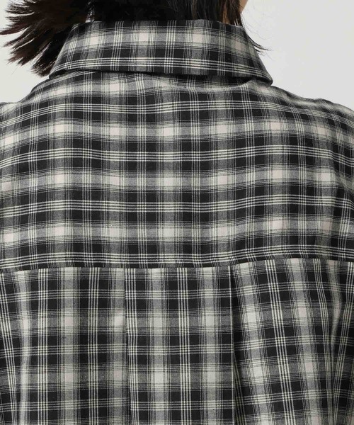 LAKOLE（ラコレ）の「チェックシャツ長袖 / 292189（シャツ/ブラウス・レディース・ブラック/ベージュ/ブルー/ブラウン・FREE）」の12枚目の写真
