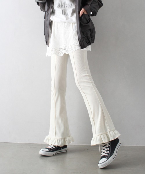 SpRay（スプレイ）の「テレコ裾フリルフレアパンツ（その他パンツ・レディース・ブラック/アイボリー/チャコールグレー・FREE）」の6枚目の写真