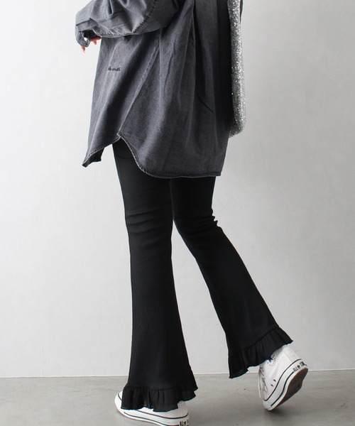SpRay（スプレイ）の「テレコ裾フリルフレアパンツ（その他パンツ・レディース・ブラック/アイボリー/チャコールグレー・FREE）」の9枚目の写真