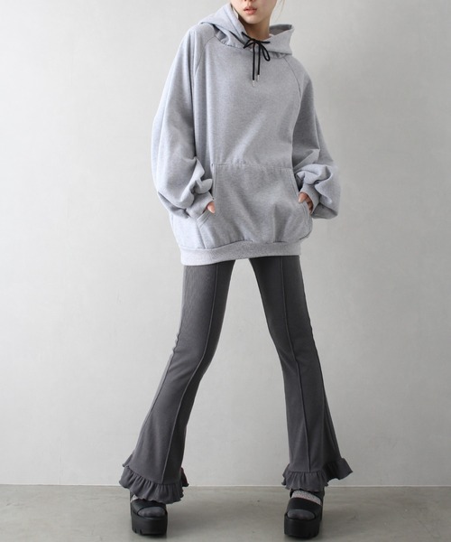 SpRay（スプレイ）の「テレコ裾フリルフレアパンツ（その他パンツ・レディース・ブラック/アイボリー/チャコールグレー・FREE）」の12枚目の写真