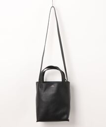 A.P.C. LOUISETTE レザー ショルダーバッグ A.P.C. LOUISETTE レザー ショルダーバッグ 2025年最新