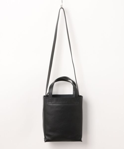 A.P.C.（アーペーセー）の「CABAS MAIKO SMALL（ショルダーバッグ・レディース・ブラック・ONESIZE）」の2枚目の写真